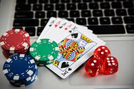 mentol4 mobile app interface showing live blackjack table